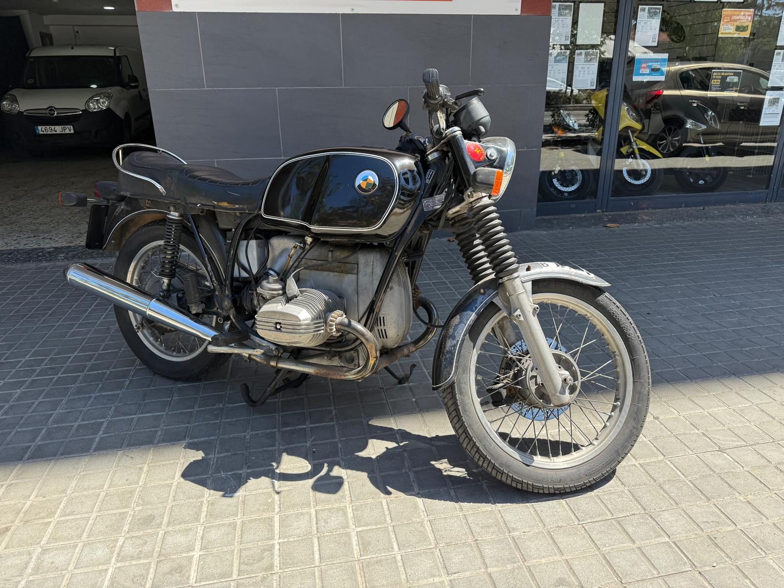 R7587